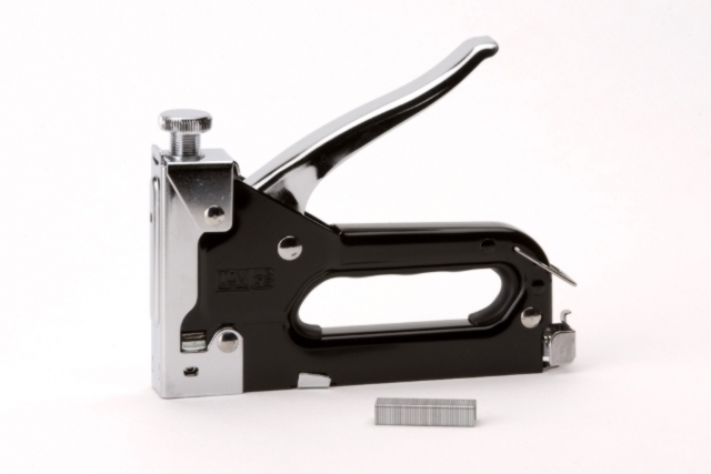Agrafeuse Manuelle Compacta, outil de fixation compact et robuste pour le bricolage
