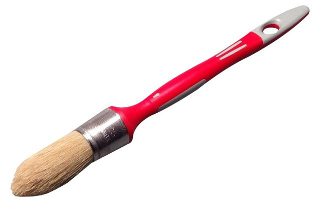 Pinceau à réchampir bi-matière avec manche ergonomique pour peinture mate et satinée
