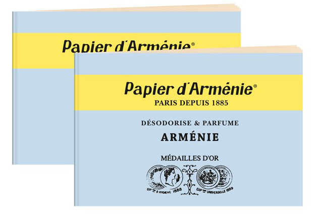"Papier d'Arménie ""Arménie"" boîte de 30 carnets bleus désodorisants et purificateurs d'air"