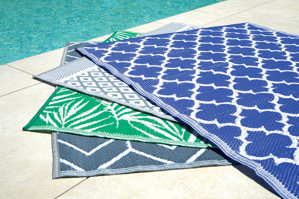 Tapis d'Extérieur 180 x 120 cm coloris assortis, résistant aux UV et intempéries pour terrasse ou balcon.
