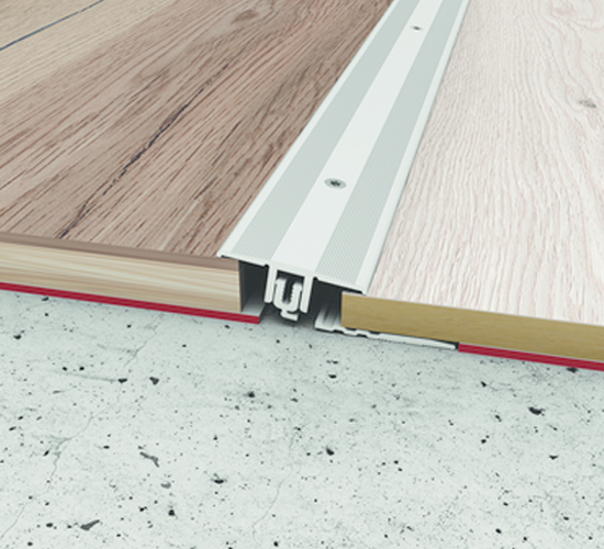 Seuil symétrique aluminium finition titane, percé, de 2,70 m de long