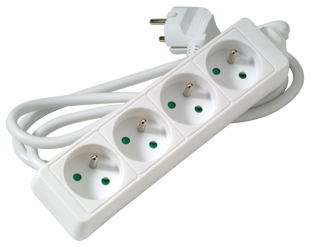 Multiprise 4 prises blanche avec câble de 1.5m