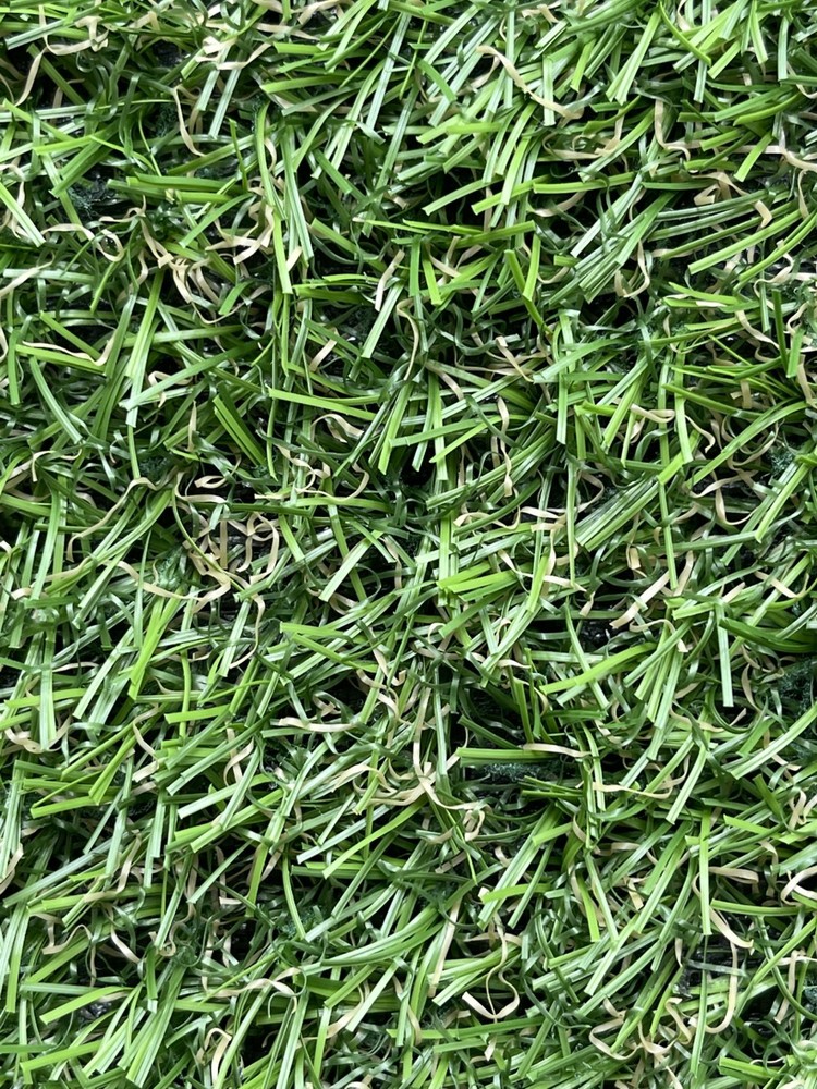 Gazon Synthétique 20 mm Savana à La Coupe