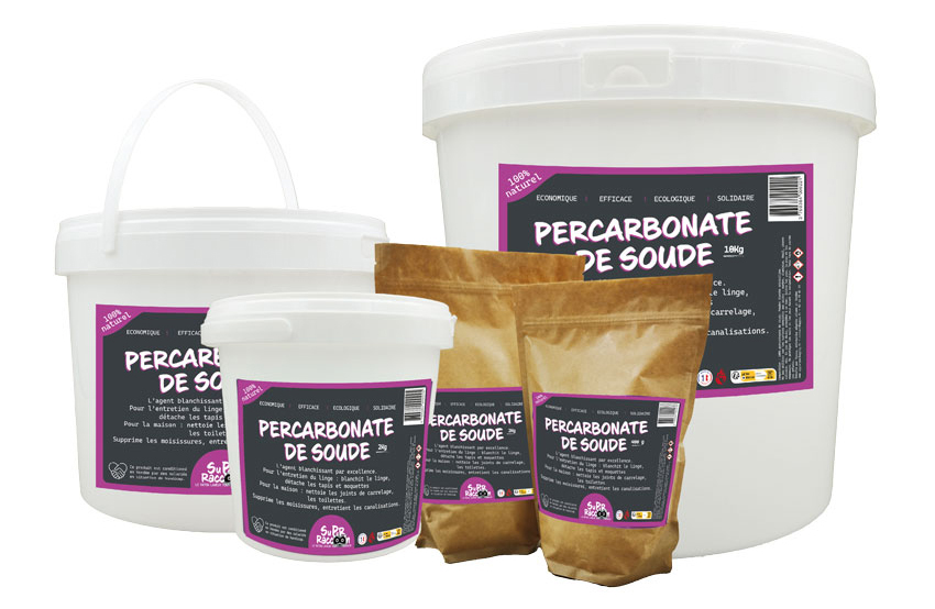 Percarbonate de Soude en poudre blanche, produit d'entretien pour détartrant WC et nettoyant écologique.