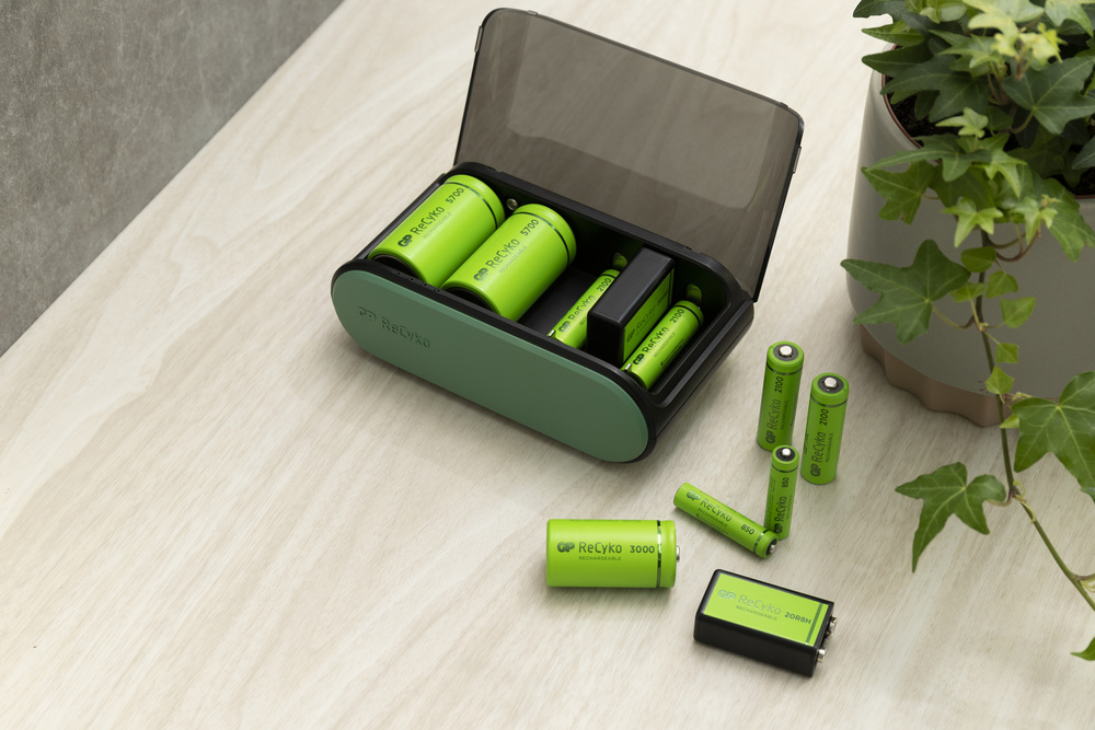 Chargeur de Piles Universel GP ReCyko B631 USB