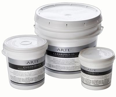 Colle à tapisser Clearpro en pot prête à l'emploi pour collage de papiers peints et revêtements muraux.