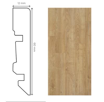 Plinthe en bois de bouleau de 60mm de hauteur, finition naturelle, pour raccord mural et sol.
