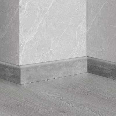 Plinthe PVC Smartfloor Pierre Nacrée Gris Chiné, pour une finition élégante du raccord sol-mur