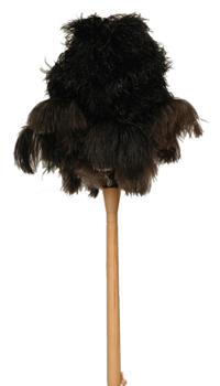 Plumeau professionnel à plumes d'autruche, manche en bois de 64 cm pour un dépoussiérage efficace.
