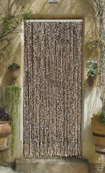 Rideau de porte décoratif composé de fines cordes torsadées de couleur naturelle parsemées de petits éléments blancs